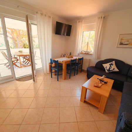 Villa Lucija Раб Екстериор снимка