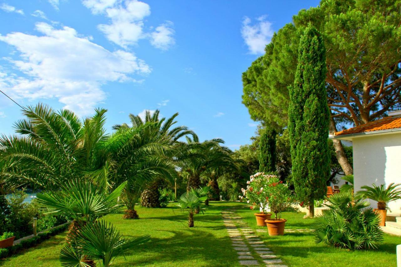 Villa Lucija Раб Екстериор снимка